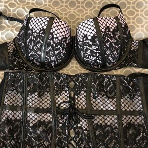 NWOT Victoria’s Secret Bra and Garter Belt